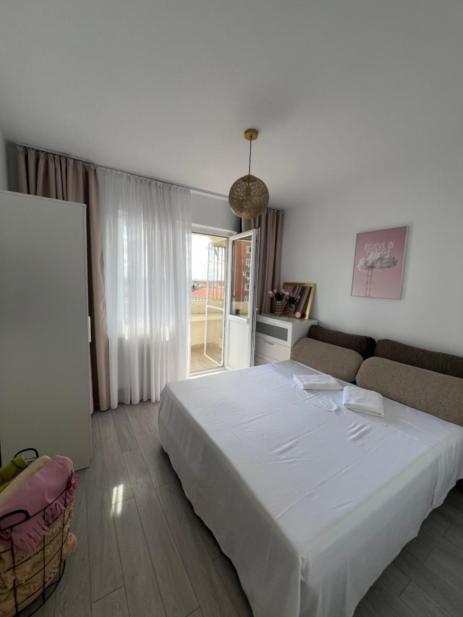 Oxana Apartments - 3 Camere - Timişoara Extérieur photo